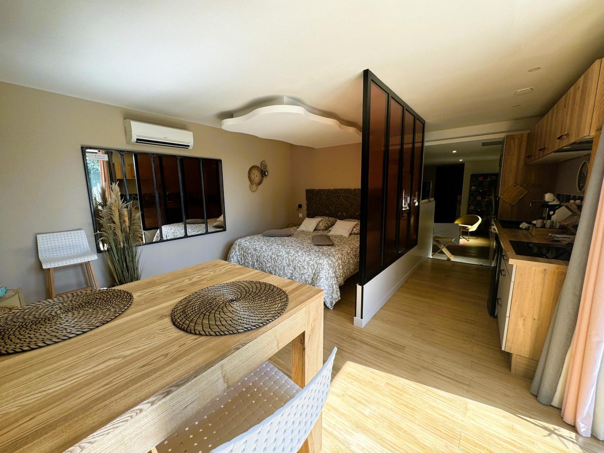 Le Dix - Classic Room - Vallabrix Proche Uzes Eksteriør billede