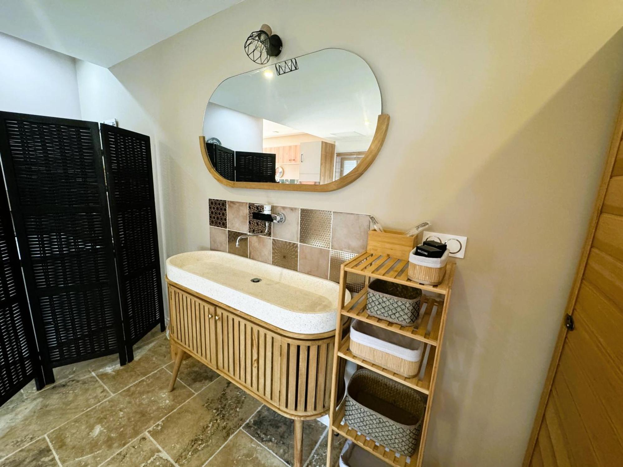 Le Dix - Classic Room - Vallabrix Proche Uzes Eksteriør billede