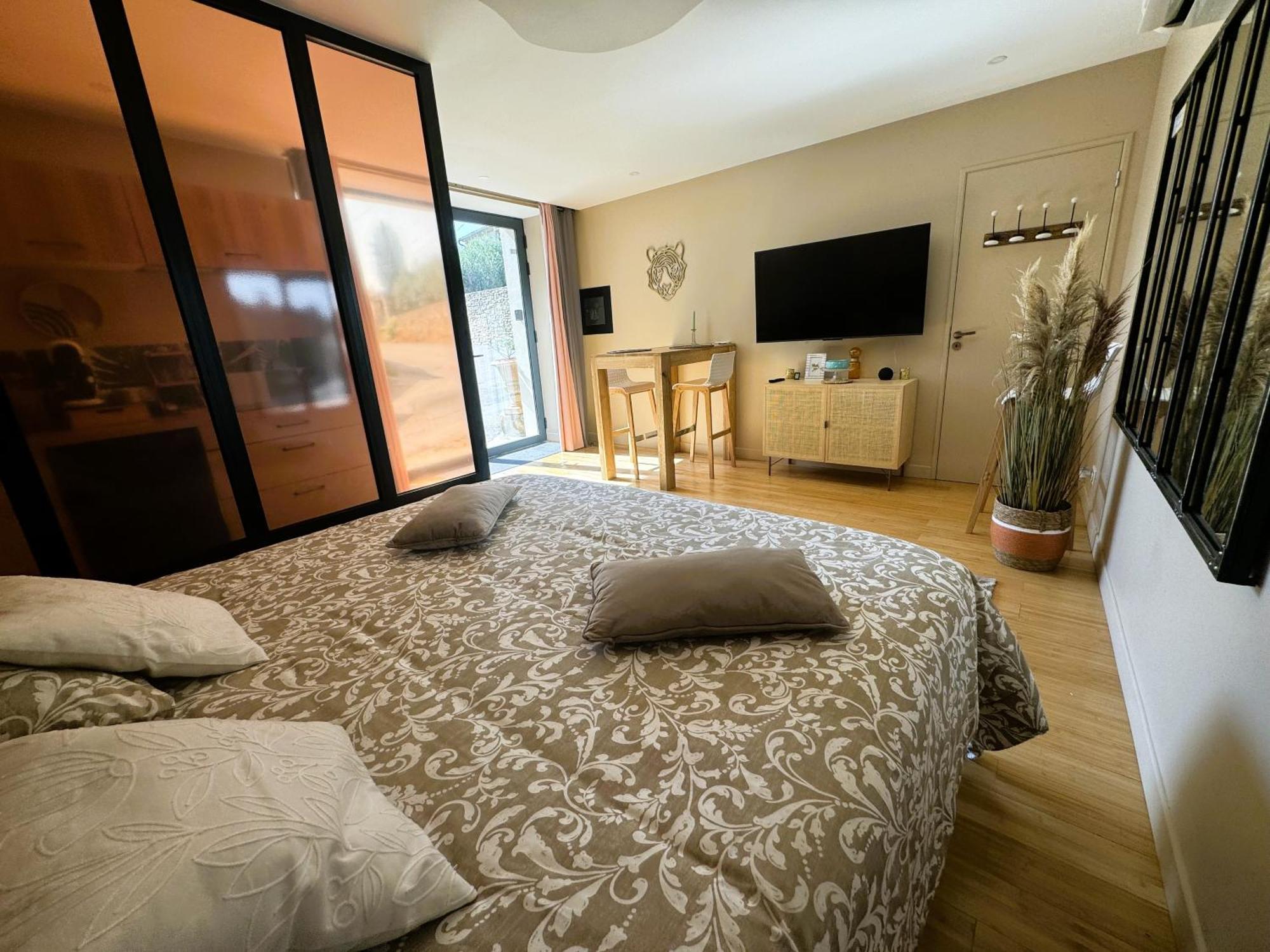 Le Dix - Classic Room - Vallabrix Proche Uzes Eksteriør billede